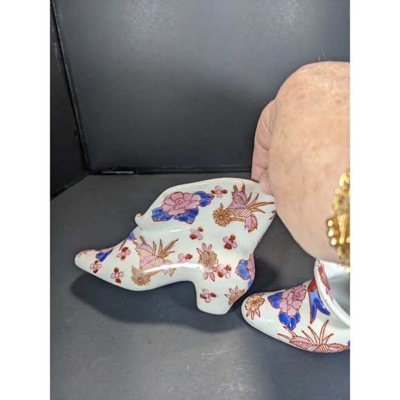 Vtg Set of 2 Porcelain Blue Pink Ruffle Victorian Style Shoe Boot Vase Planter - Picture 5 of 9